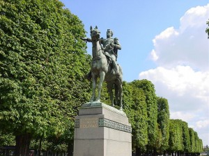 1024px-Statue_equestre_de_Bolivar_a_Paris