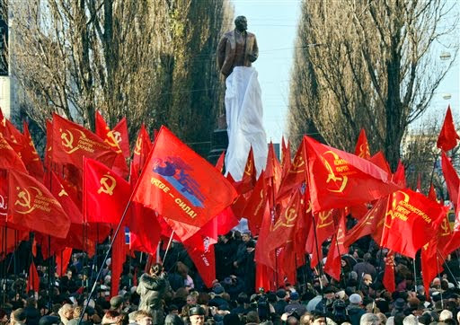 APTOPIX Ukraine Lenin