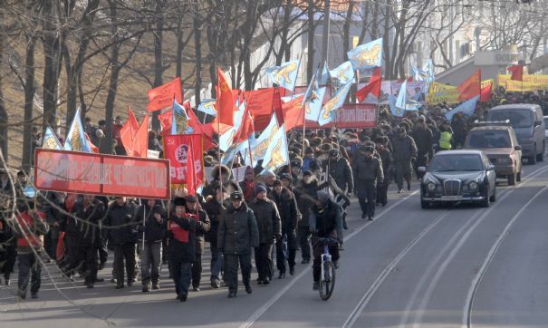 UKRAINE : Arrêter le massacre des populations du Donbass !