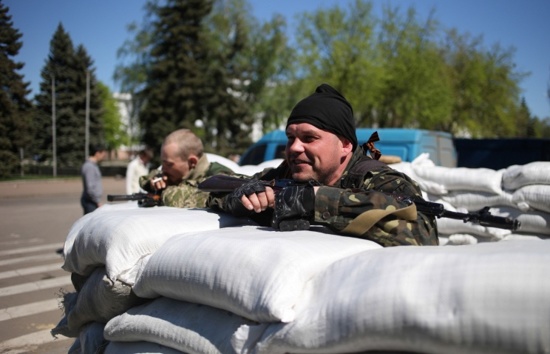 Lugansk entre en guerre contre Kiev, les députés communistes de la région aussi