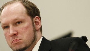 Anders Behring Breivik nazi norvégien qui a assassiné 77 jeunes sociaux-démocrates en juillet 2011 a prédit "nous sommes les premières gouttes de pluie qui annoncent l'orage", dans une lettre adressée à une prisonnière allemande néo-nazi. 