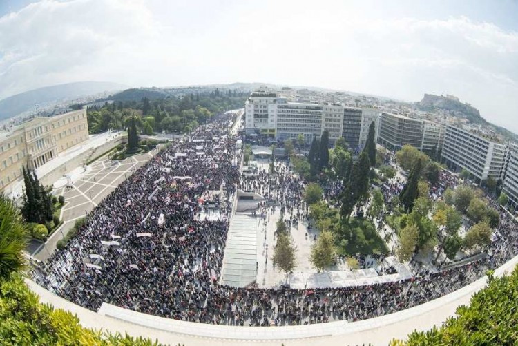 Enorme manifestation à Athènes à l’appel du PAME – 1er novembre