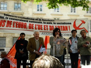 Succès du rassemblement devant l’Assemblée Nationale contre l’euro et l’UE atlantique #30 mai [Assises du Communisme]