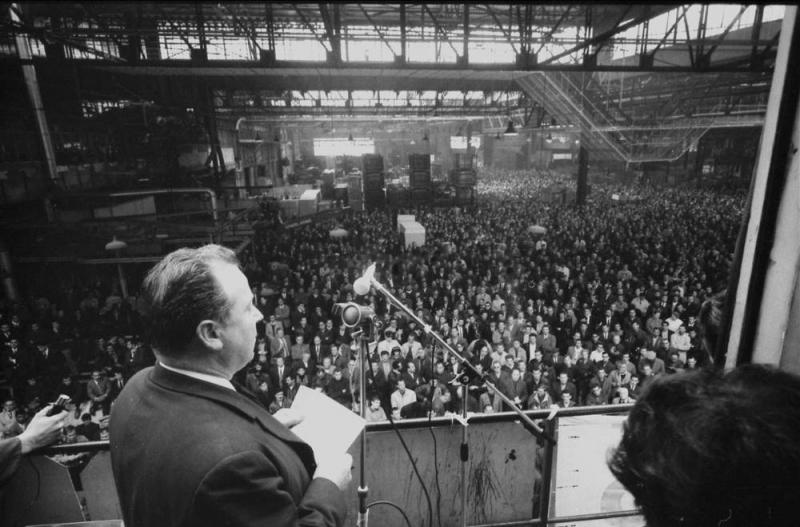 Georges Séguy à Renault-Billancourt, le 27/05/1968 ©droits réservés