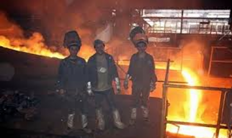 Algérie : après la privatisation de la sidérurgie d’El Hadjar à Mittal, nationalisation des pertes !
