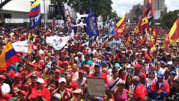 Venezuela, les USA veulent semer le chaos pour installer leur dictateur ! …
