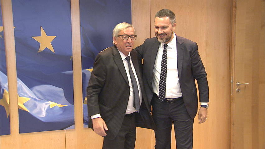 La confédération européenne des syndicats félicite Juncker pour avoir sauvé l’Europe sociale. Ce n’est malheureusement pas une infox !