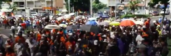 Grève et manifestations au C.H.U de Guadeloupe #SOSCHUGuadeloupe