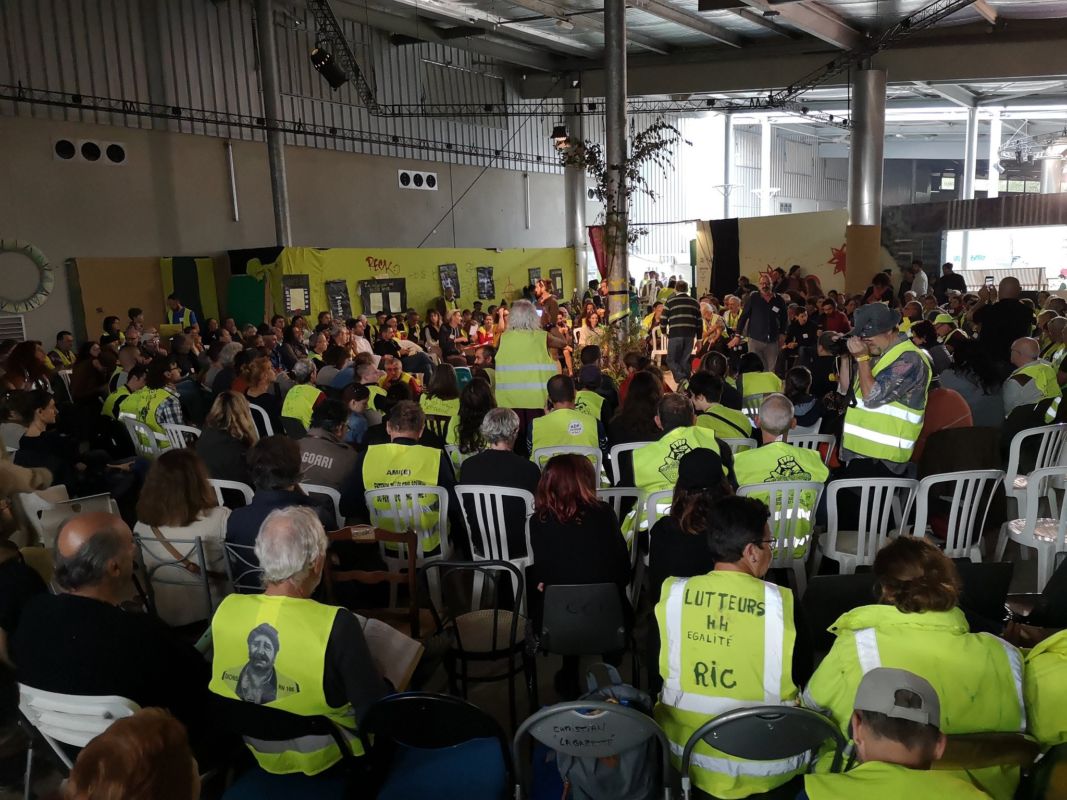 Les Gilets Jaunes votent pour la grève générale du 5 décembre 2019