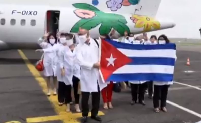 La Martinique remercie chaleureusement les médecins cubains venus aider à la lutte contre le #covid-19