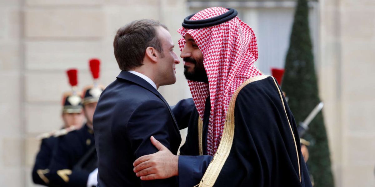 Macron complice du Qatar et de l’Arabie Saoudite?