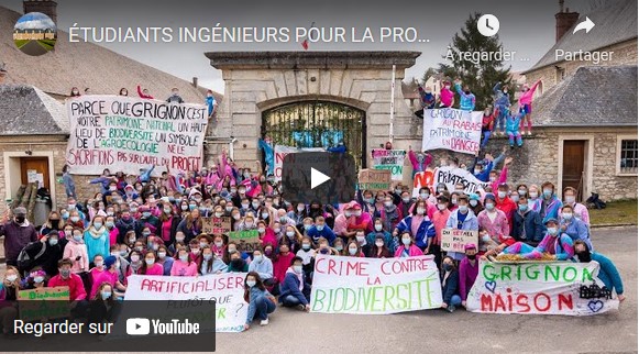 Les étudiants d’#AgroParisTech occupent le domaine de Grignon pour empêcher sa privatisation et défendre un lieu clé pour l’agroécologie.