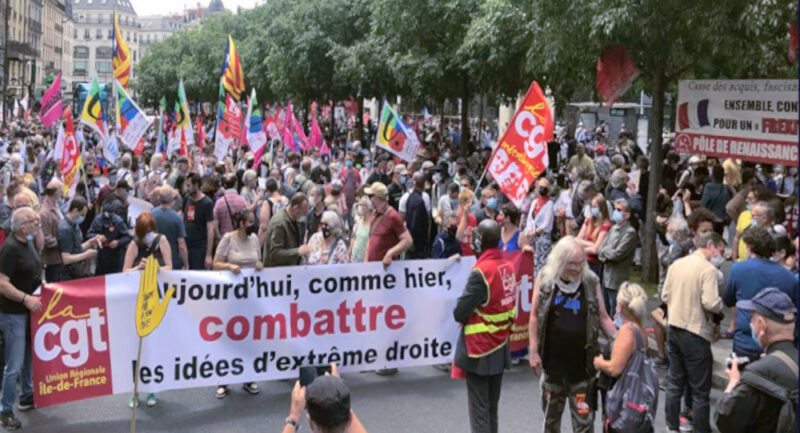 150 000 manifestants contre la fascisation