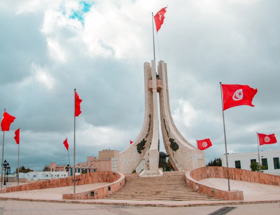Tunisie : « Rectifier le processus révolutionnaire ne peut nullement se réaliser par les coups d’État ou par un régime autocratique ! »