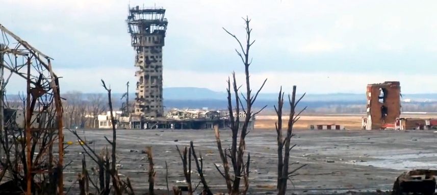 L'aéroport de Donetks détruit par la junte de Kiev lors de ses premières offensives contre le Donbass.