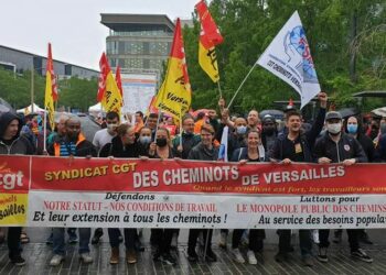 Contre l’euro-destruction des lignes N et U des TER Soutien à la CGT cheminots de Versailles !
