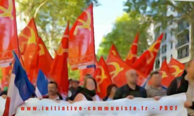 Le seul esprit de résistance pour la France, c’est l’Alternative Rouge et Tricolore ! #MacronDémission #BonneAnnée2022