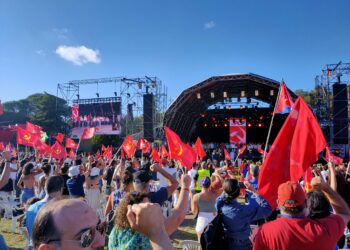 Portugal : Une délégation du PRCF et des JRCF présente à la fête de l’Avante !