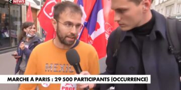 Augmenter les salaires : Retour en images sur la participation du PRCF au coté des 140 000 manifestants de la #marche16octobre