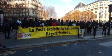 Aux travailleurs, sans papiers, en lutte de DPD : « Votre lutte est une lutte exemplaire pour l&rsquo;ensemble des travailleurs et du pays »