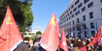 Des millions en grève et dans la rue pour la retraite à 60 ans et le retrait du plan Macron UE MEDEF – En direct de la #greve31janvier #manif31janvier à #Paris #Marseille etc..
