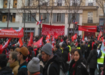 3 millions de manifestants : l’appel à continuer et tenir un plan de mobilisation pour obtenir le retrait du plan Macron UE MEDEF.