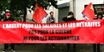 L&rsquo;argent pour les salaires, pas pour la guerre : le PRCF en manif à Paris, et présent à Séoul avec la Plateforme anti-impérialiste mondiale.