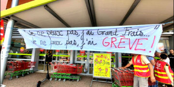 Entretien sur le piquet de grève des caissières avec la déléguée syndicale du Grand Frais de Saint-Priest-en-Jarez