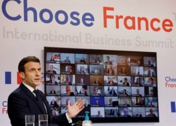 Emmanuel Macron serait-il un agent liquidateur de la France, de la langue française et de la Francophonie ?