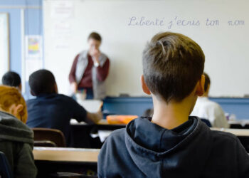 Ne Pactisons pas avec Attal-Macron, construisons l’Ecole des Lumières communes ! #rentrée2023 #rentréescolaire