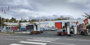 ZF 2 milliards de bénéfices veut fermer Mécacentre : Nordine délégué CGT explique la grève et les revendications des 178 ouvriers