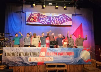 Organisés, rassemblés et mobilisés pour la paix des travailleurs : le meeting du 11 novembre à la Belle Etoile en photos et vidéos