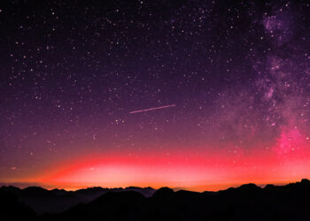 Découvertes frappantes du télescope James Webb : quand les Lumières virent au rouge !