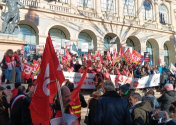 Casino, une bombe sociale pour 50 000 salariés et les enjeux d’une lutte à construire