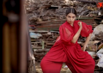 Du Kerala en Inde à la France…. l’Internationale – la danse d’une jeune révolutionnaire indienne