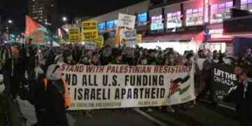 Les New Yorkaises démontrent que lutte féministe et anti impérialiste marchent ensemble