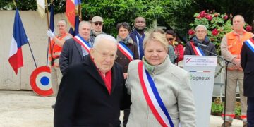 Léon Landini, président du PRCF, résistant FTP MOI participe aux cérémonies du 8 mai à Bagneux