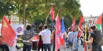 Les jeunes communistes avec les JRCF ont défendu la paix durant leur camp d&rsquo;été, manifestant à Montauban