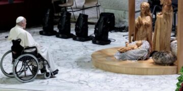 « Que les armes se taisent et résonnent les chants de Noël » : le pape condamne les guerres impérialistes. #Noël