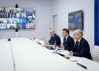 Le régime macroniste ennemi principal de la paix en Ukraine