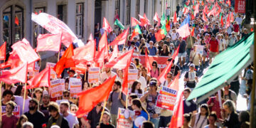 Le Portugal n’est pas une province de l’UE, mais un pays souverain qui doit définir sa propre voie : avec le PCP manifestation massive pour les salaires, les retraites et la Constitution