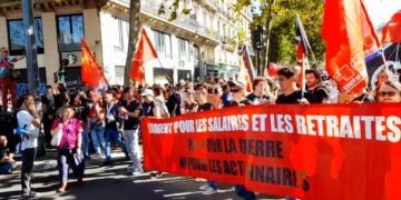 + d’1 million dans la rue en grève : Paix, salaires emplois, hopitaux, écoles… Dégageons Macron et le budget de misère et de guerre dicté par l’UE OTAN