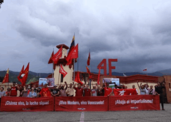 Le PRCF présent à Caracas dans la manifestation 4F en soutien contre l’agression américaine pour coloniser le Venezuela
