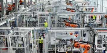 Renault, refuser la militarisation des usines !