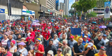#Venezuela : le peuple dans la rue pour soutenir Maduro et la révolution bolivarienne [vidéo – direct #FreeMaduro #Venezuelalibre ]