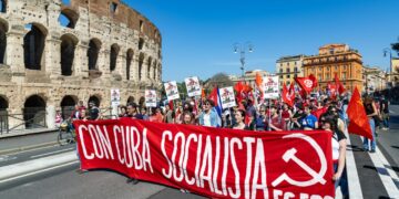 Paris, Rome, Barcelone : les peuples européens exigent de briser le blocus de Cuba. L&rsquo;Union Européenne complice de Washington