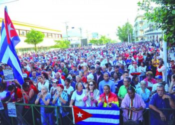 Cuba ne capitule pas, ne se vend pas : Cuba se défend !