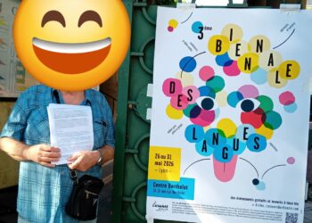 Biennale des langues : une distribution de tracts pour sensibiliser à la résistance au tout anglais impérialiste