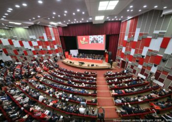 Russie : pour une attitude patriotique conséquente, discours de Ziouganov au congrès du parti communiste de Russie (KPRF).